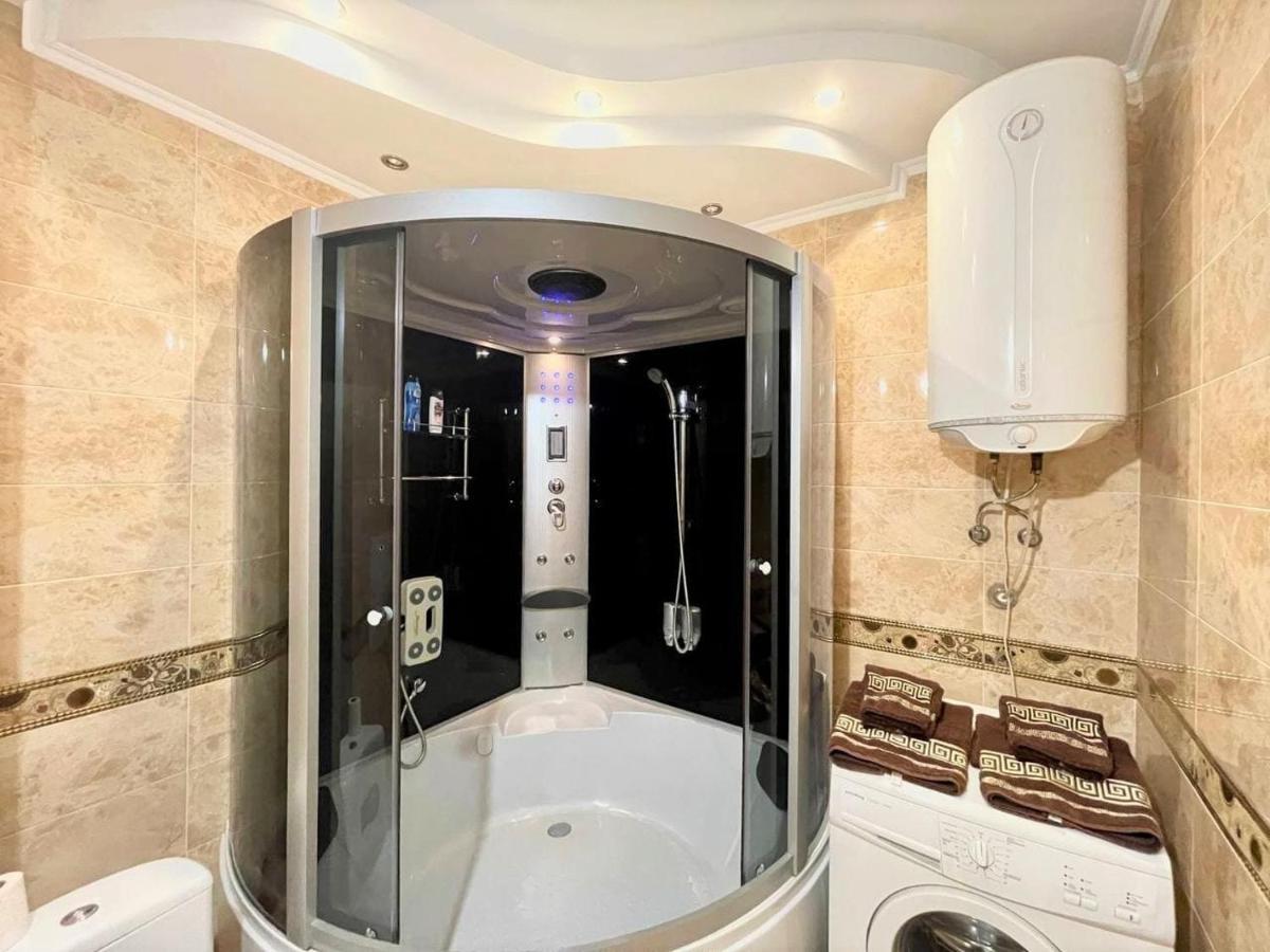 Luxcityapart On Olievskaya Kiev Esterno foto
