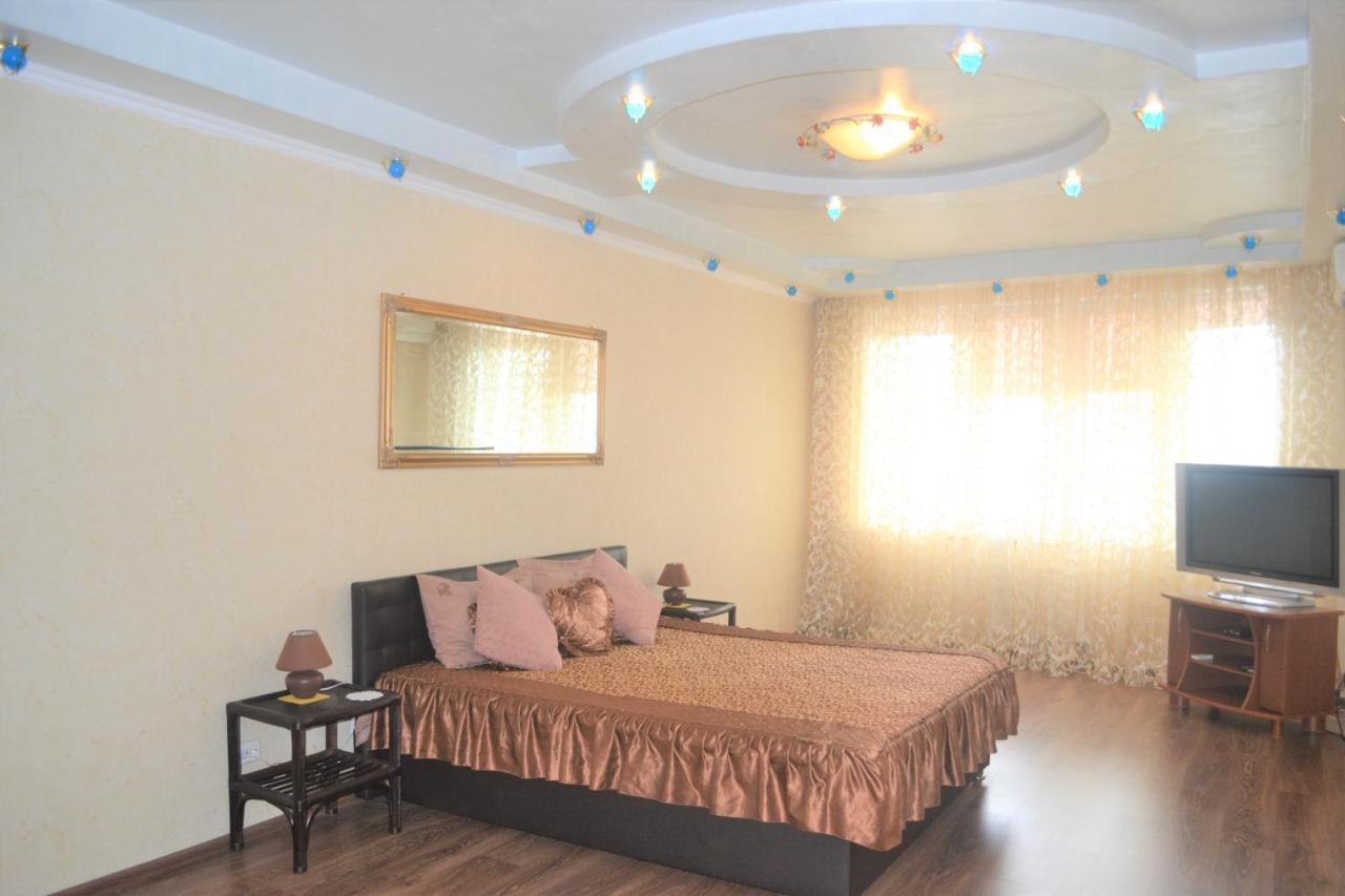 Luxcityapart On Olievskaya Kiev Esterno foto